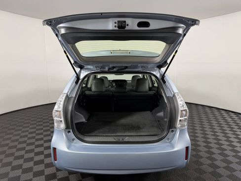 Used 2012 Toyota Prius V Five FWD image 15