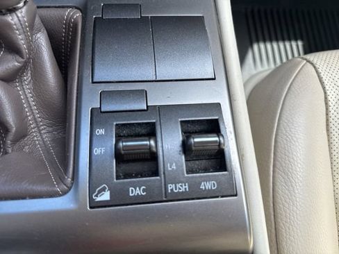 Used 2019 Lexus GX 460 Premium w/ Premium Package AWD/4WD image 34