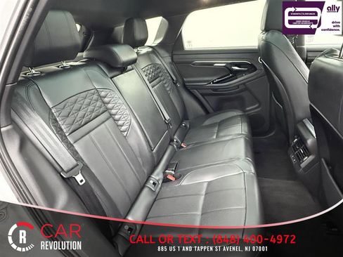 Used 2020 Land Rover Range Rover Evoque SE image 49