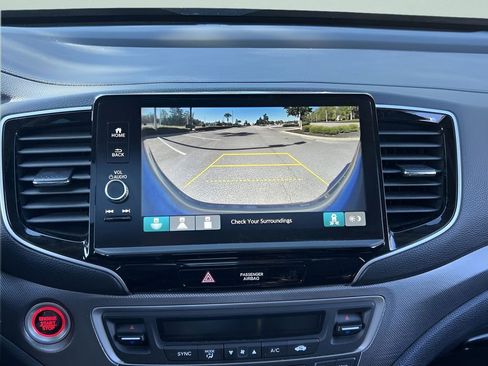 Used 2025 Honda Ridgeline RTL image 17