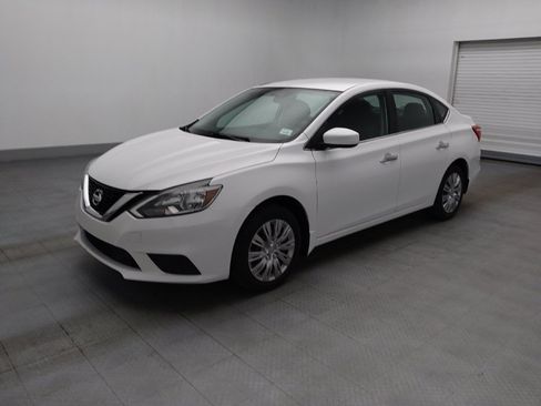 Used 2019 Nissan Sentra S FWD image 2