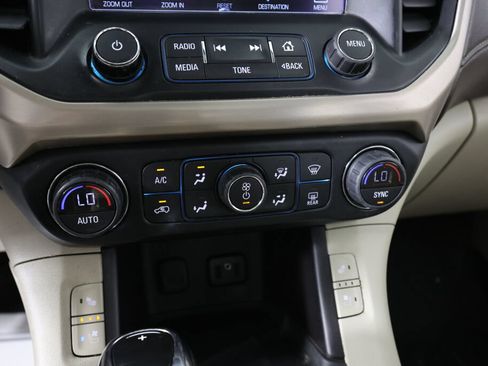 Used 2017 GMC Acadia Denali AWD/4WD image 38