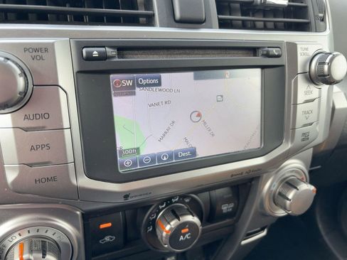 Used 2016 Toyota 4Runner SR5 image 22