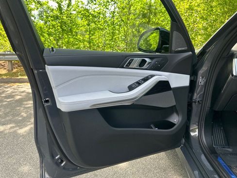 New 2026 BMW X5 xDrive50e w/ M Sport Package image 64