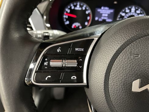 Used 2022 Kia Seltos S image 17