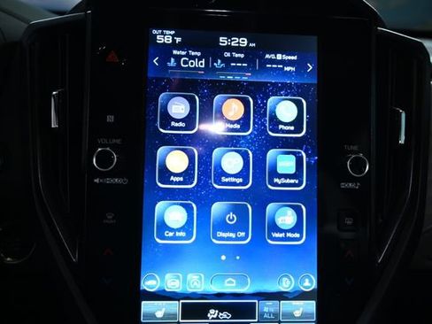 Used 2025 Subaru Forester Premium image 31