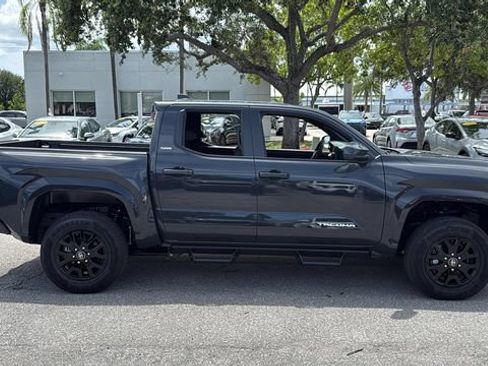 Used 2026 Toyota Tacoma SR5 RWD image 9