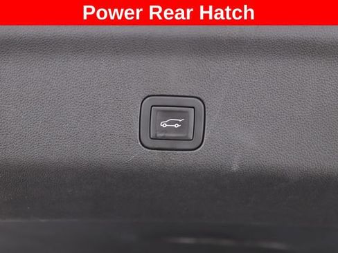 Used 2025 GMC Yukon Denali Ultimate w/ LPO, Floor Liner Package AWD/4WD image 35