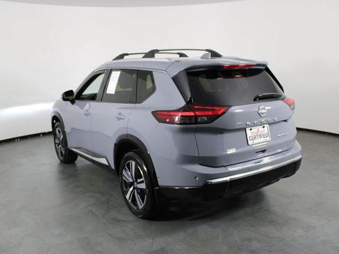 Certified 2024 Nissan Rogue Platinum FWD image 16
