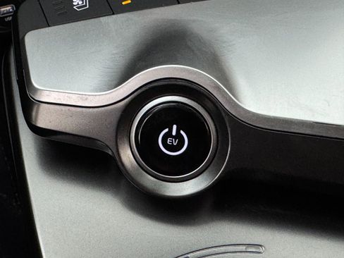 Used 2022 Kia EV6 Wind image 29