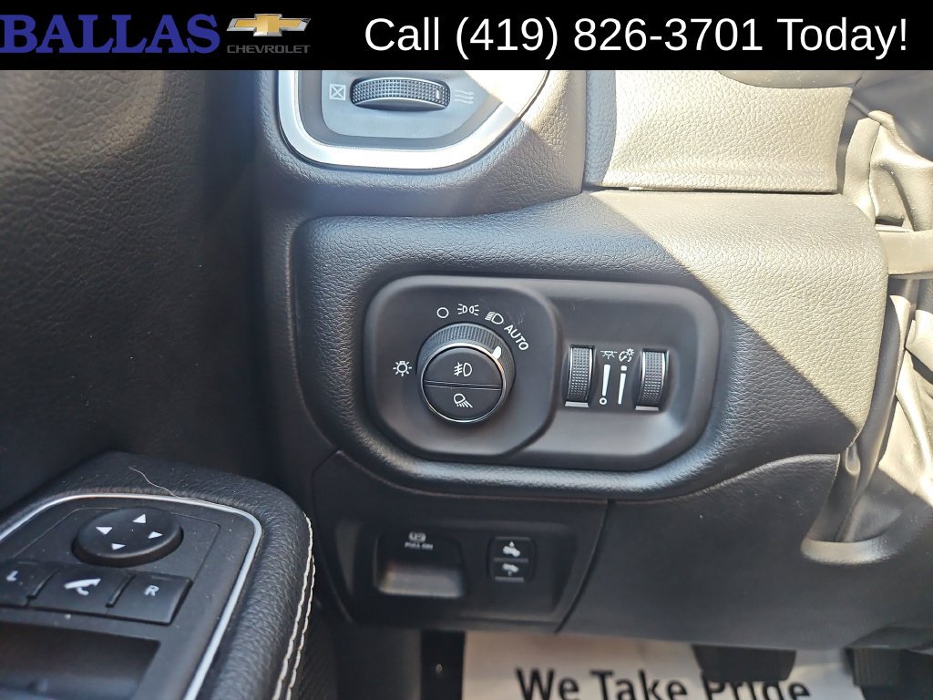 Used 2022 RAM 1500 Laramie w/ Sport Appearance Package AWD/4WD image 15