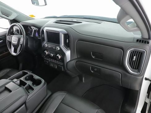 Used 2020 GMC Sierra 1500 SLT image 29