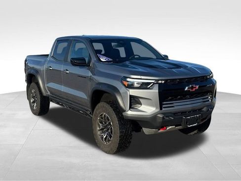 Certified 2023 Chevrolet Colorado ZR2 w/ ZR2 Convenience Package III image 7