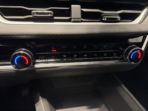 New 2026 Chevrolet Equinox LT w/ Convenience Package II image 21