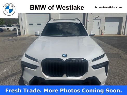Used 2024 BMW X7 xDrive40i w/ Executive Package AWD/4WD image 8