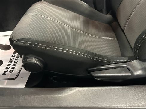 Used 2017 FIAT 124 Spider Classica RWD image 11