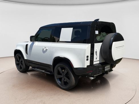 New 2026 Land Rover Defender 90 V8 AWD/4WD image 3