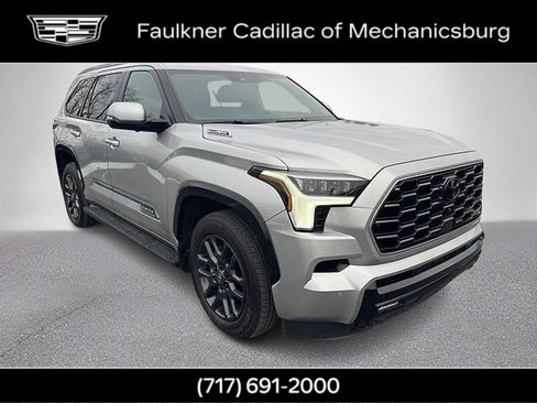 Used 2025 Toyota Sequoia Platinum image 2