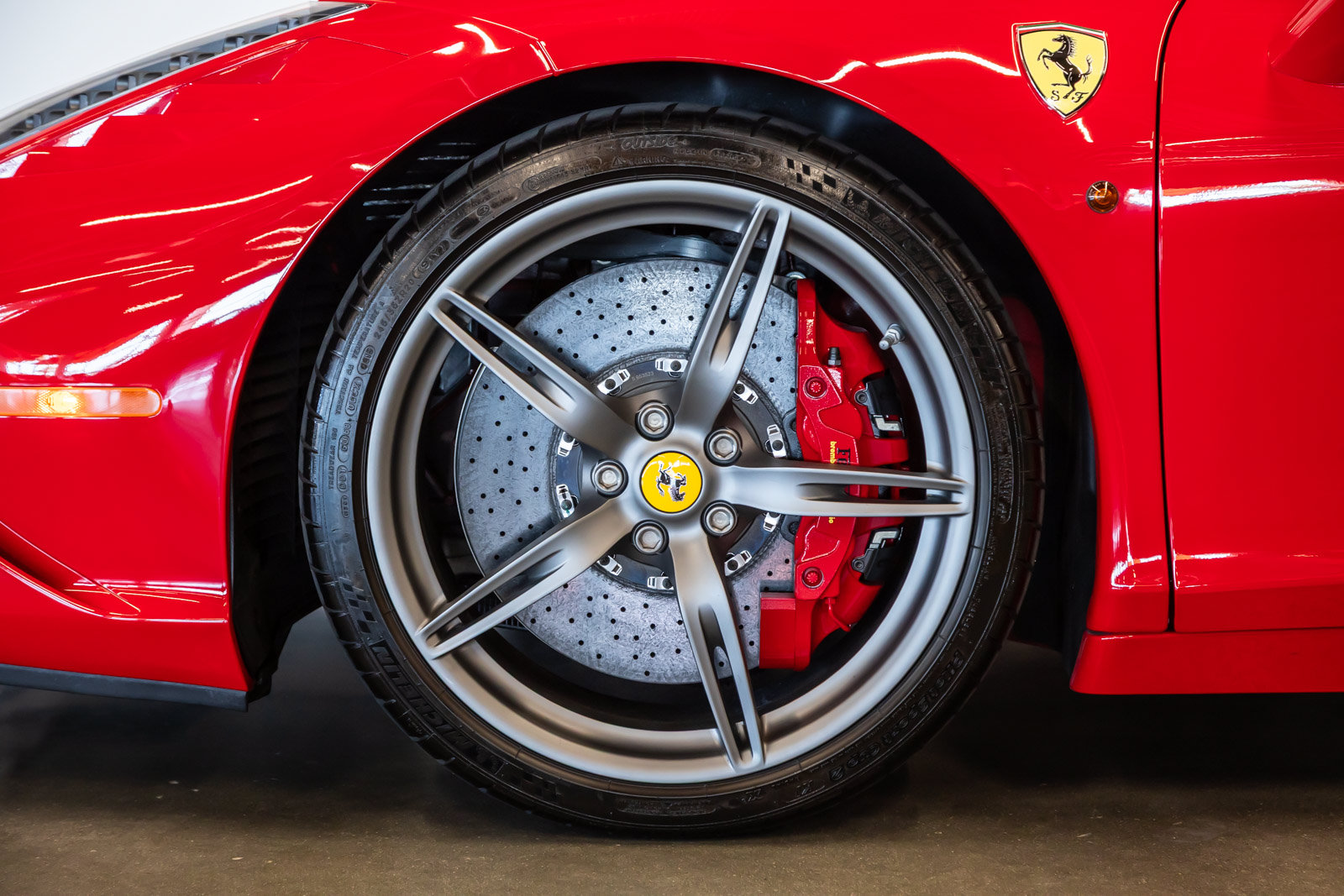 Used 2015 Ferrari 458 Speciale Coupe RWD image 17