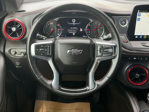 Used 2025 Chevrolet Blazer RS FWD image 17
