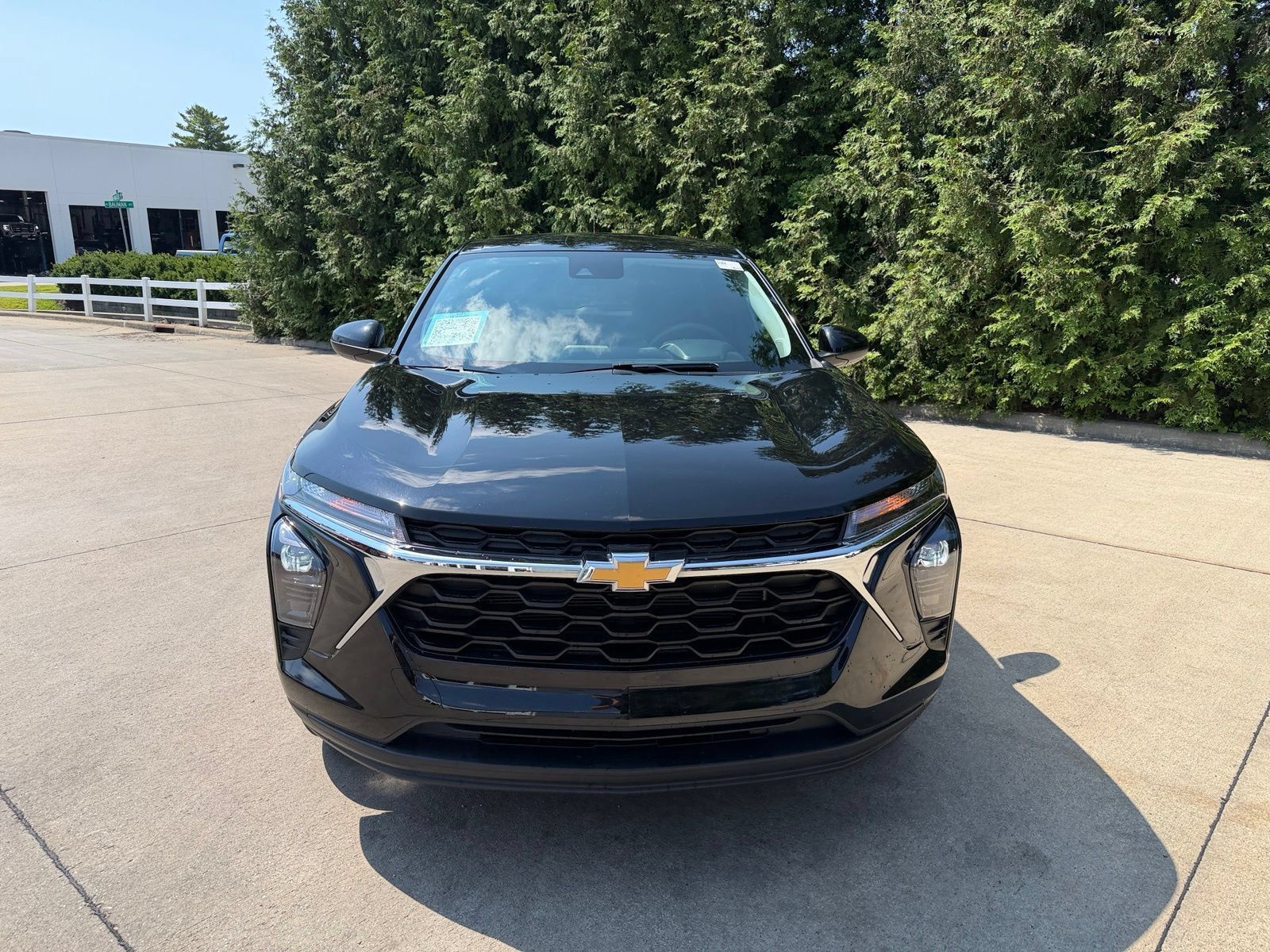 Used 2024 Chevrolet Trax LS w/ LS Convenience Package FWD image 6