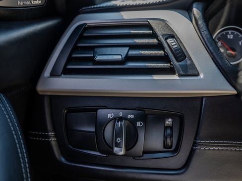 Used 2017 BMW M3 image 18