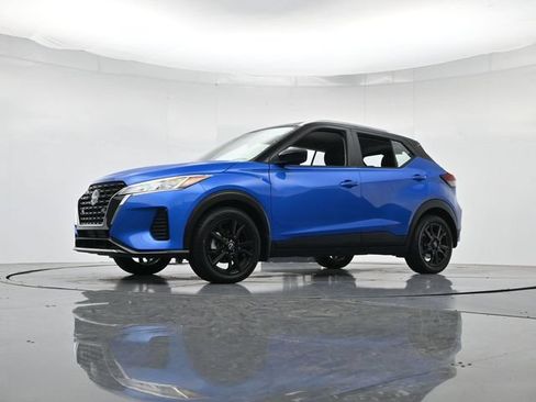 Used 2023 Nissan Kicks SV FWD image 36