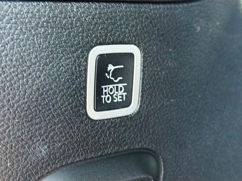 Used 2022 Jeep Grand Wagoneer Series I image 14