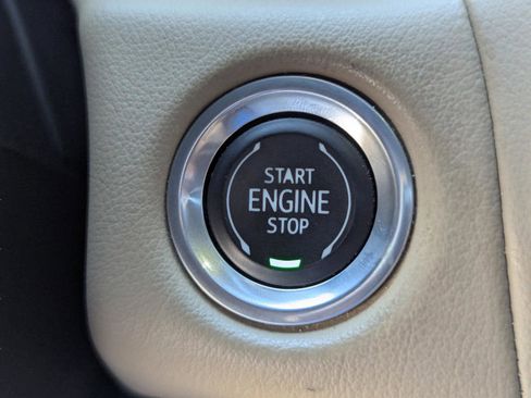 Used 2021 Chevrolet Tahoe Premier w/ Premium Package RWD image 40