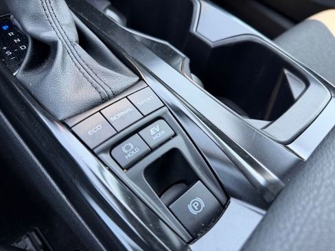 Used 2025 Toyota Camry LE image 22