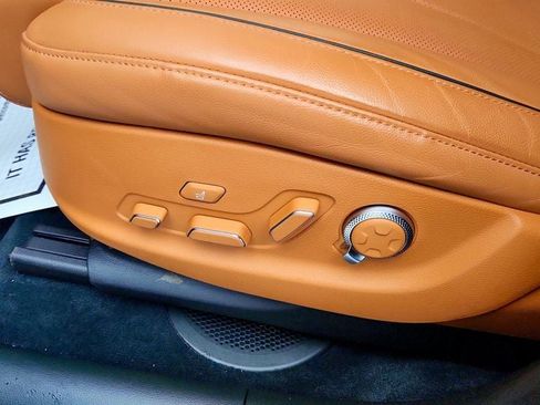 Used 2025 Genesis GV80 3.5T Advanced image 12