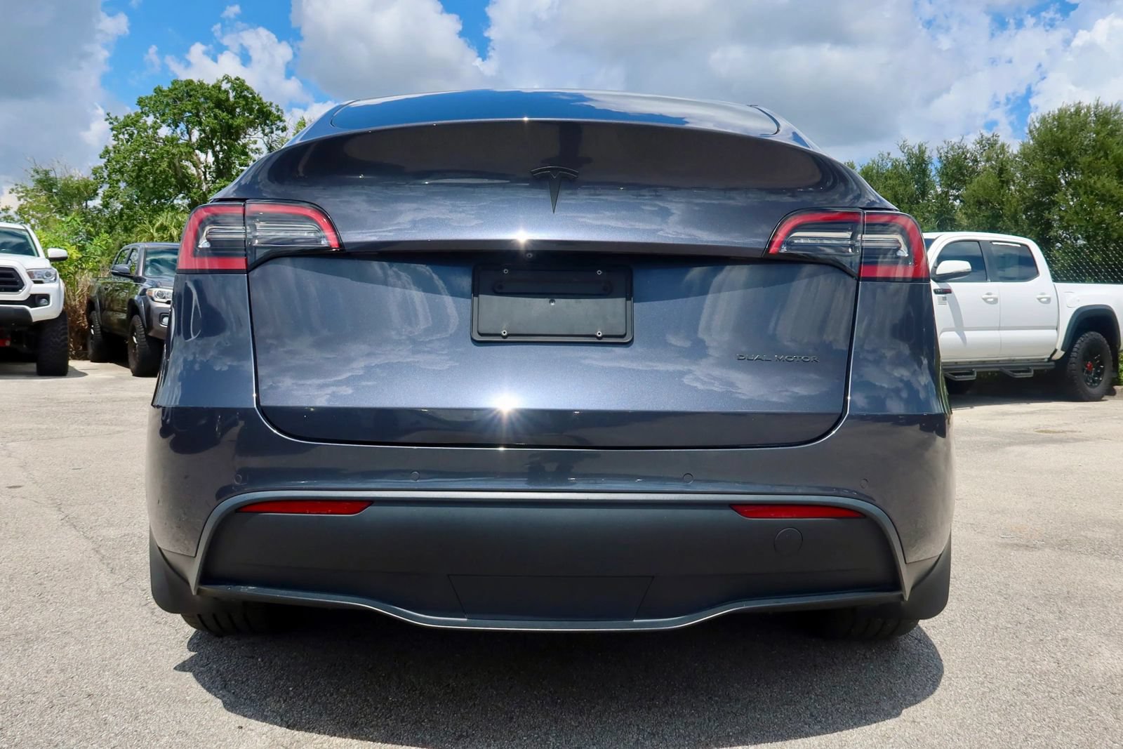 Used 2021 Tesla Model Y Long Range AWD/4WD image 3