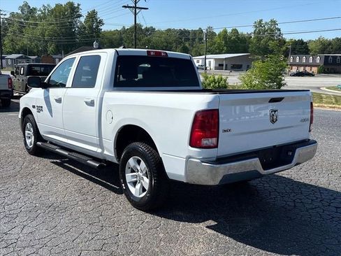 Used 2022 RAM 1500 Classic SLT w/ Electronics Convenience Group AWD/4WD image 5