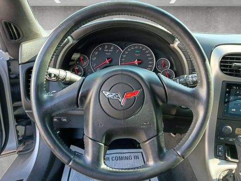 Used 2005 Chevrolet Corvette Coupe w/ Preferred Equipment Group RWD image 21