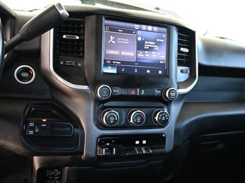 Used 2022 RAM 2500 Big Horn AWD/4WD image 13