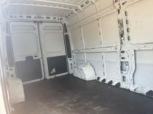 Used 2017 RAM ProMaster 2500 w/ Interior Convenience Group FWD image 14