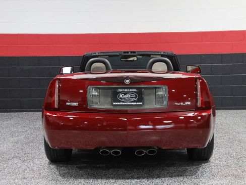 Used 2006 Cadillac XLR image 27