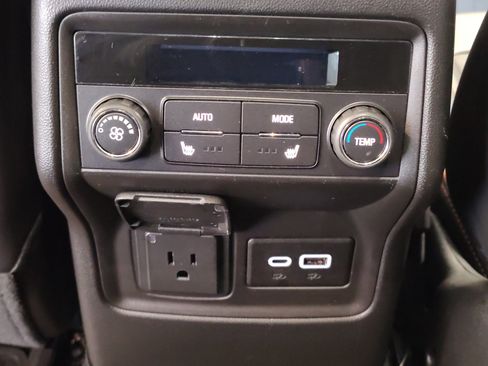 Used 2023 GMC Acadia AT4 w/ Technology Package image 37