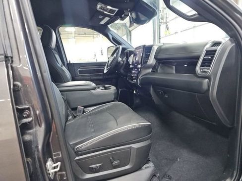 Used 2025 RAM 2500 Laramie AWD/4WD image 9