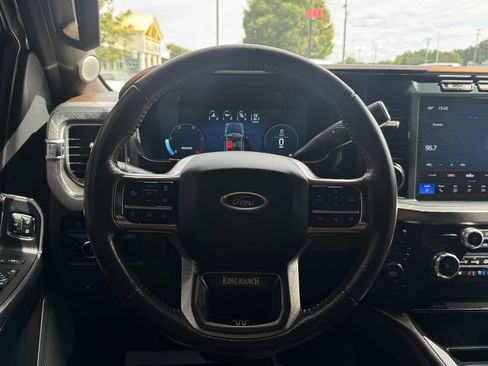Used 2024 Ford F350 King Ranch AWD/4WD image 31