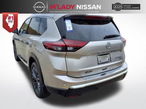 New 2025 Nissan Rogue Platinum w/ Platinum Premium Package image 5