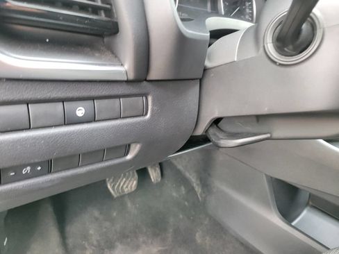 Used 2021 Nissan Rogue SV AWD/4WD image 22