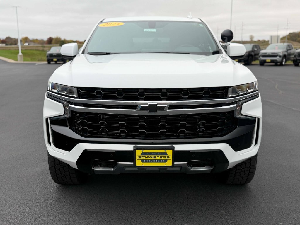 Used 2023 Chevrolet Tahoe 4WD image 2