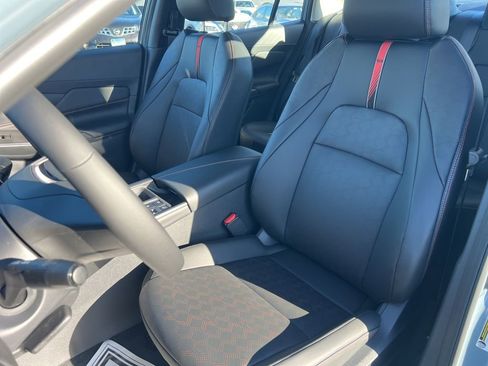 New 2026 Nissan Sentra SR w/ SR Premium Package FWD image 31