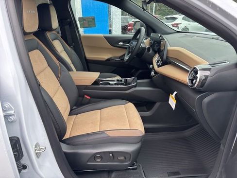New 2026 Chevrolet Equinox ACTIV w/ Convenience Package III AWD/4WD image 41