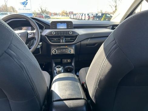 Used 2022 Ford Escape S image 13