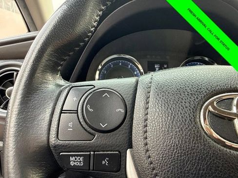 Used 2019 Toyota Corolla SE FWD image 30