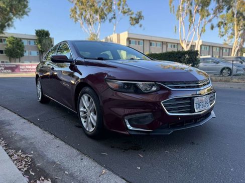 Used 2016 Chevrolet Malibu LT w/ Driver Confidence Package FWD image 3