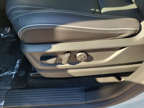 New 2026 INFINITI QX80 Luxe w/ Cargo Package image 18