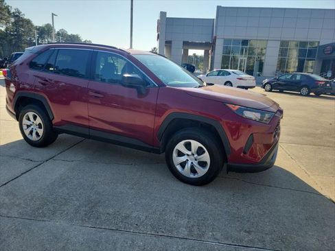 Certified 2020 Toyota RAV4 LE image 6